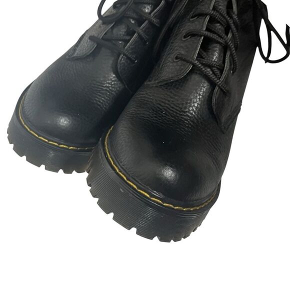 Dr. Martens Black Lace Up Boots - Picture 5 of 12
